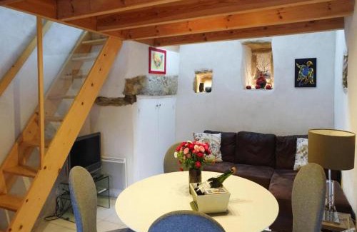 Saint-Gildas-de-Rhuys House | Cottage in Saint-Gildas near Gulf of Morbihan