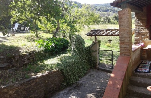 Chianni Cottage | Cottage in the countryside with private pool, parking and air conditioning