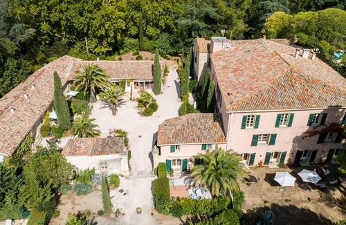 Alignan-du-Vent Cottage | Cottage in the heart of an estate with swimming pools