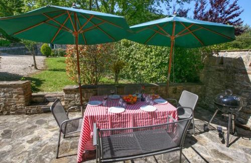 Lisciano Niccone House | Cottage in Umbria with pool