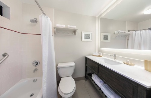 Motel District Hotel | Cottage Inn By The Sea