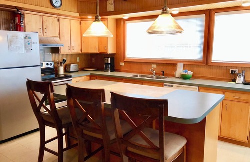 Tolovana Park House | Cottage Inn-Cannon Beach Property Mgmt