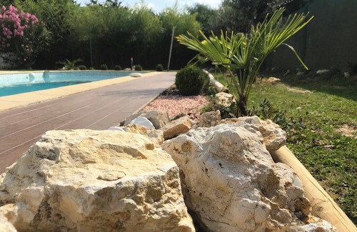 Saint-Cyr-sur-Loire Villa | Cottage La Villa BoléronUn Petit manoir, un lieu unique accueille les familles