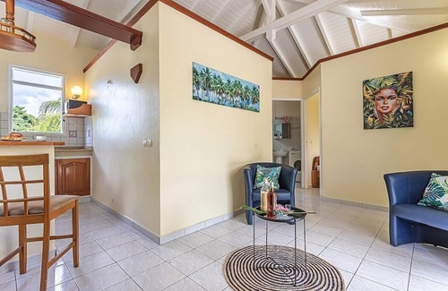 Sainte-Rose House | Cottage La Perle (pool, BBQ, view on moutains, sea, rivers, forests)