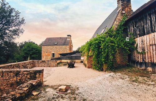 La Chapelle-Aubareil House | Cottage 'Le Gîte La Casa Di Pietra' with Private Terrace and Wi-Fi
