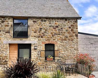 Mont-Dol House | Cottage Le Phare - Le Clos de la Morière