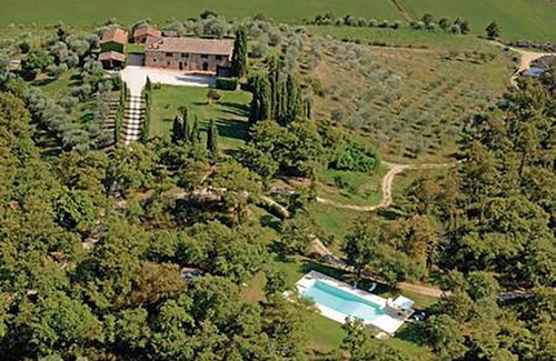 Santarello House | Cottage Le Pozze . between green style and suggestions.