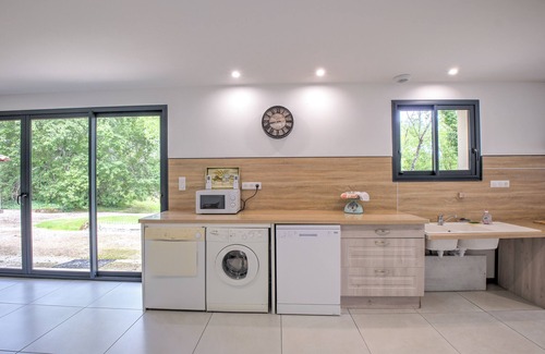 Saint-Remy House | Cottage 'Les Daims De Gardelac' with Private Pool, Wi-Fi and Air Conditioning