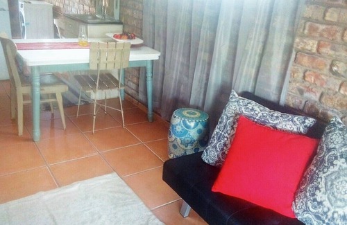Boknes Strand Apartment | Cottage meters from beach,river,lagoon,shops - minutes to Addo marine area