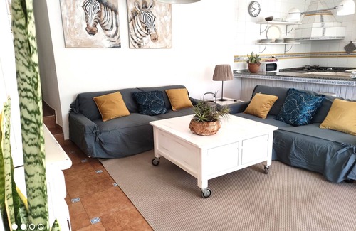 Mocanal Cottage | Cottage 'Miposa' with Sea View, Private Garden and Wi-Fi