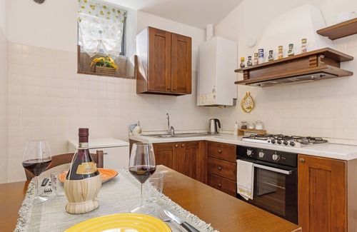 San Macario In Monte Cottage | Cottage 'Nel Verde Con Jacuzzi' with Shared Pool and Shared Garden
