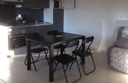 La Baconniere House | Cottage of the Chevrie stables