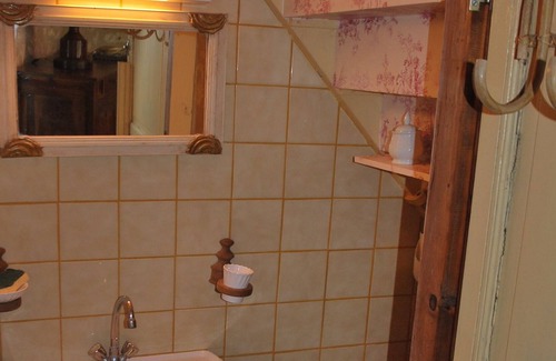 Eymet Cottage | Cottage old stones Eymet "the hollyhocks"