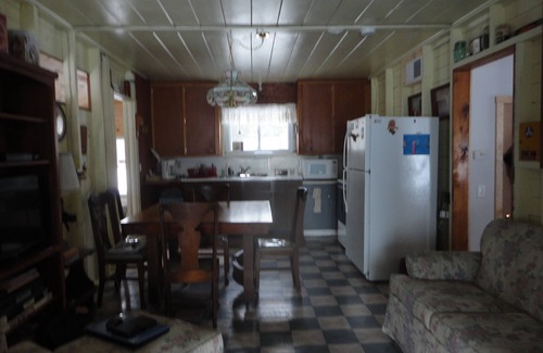 Bear Lake Cottage | Cottage on Bear Lake Sleeps 6