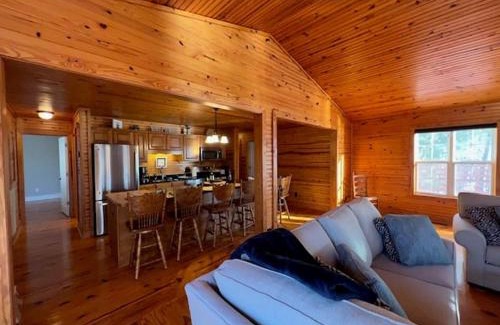 New Concord House | Cottage on Cypress Bay near Paris Landing State Park