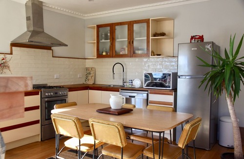 George Town Cottage | Cottage on York Cove. Every living area with water views. Cosy. Walk to shops.