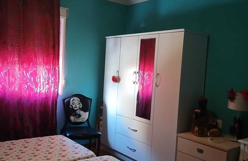 Moncofar Cottage | Cottage (pet friendly) nearby beaches and dog friendly beaches.