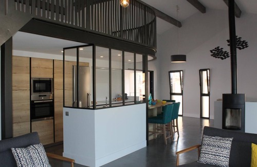 Gruissan House | Cottage pond side, architect house, beautiful view of the pond Gruissan