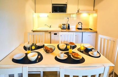 Parentis-en-Born House | Cottage Premium 2 Bedrooms 4 People with garden