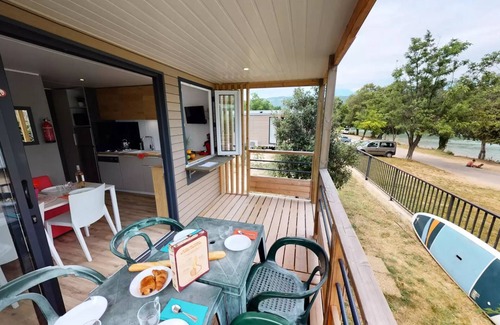 Cabrieres-dʼAigues House | Cottage Premium vue Lac - 27m² - 2 Bedrooms 4 people