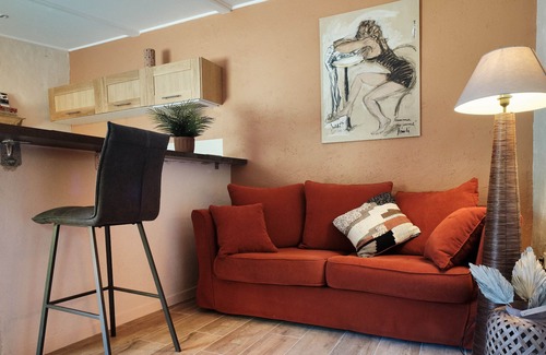 Sigonce Cottage | Cottage-Private Bathroom-L'Alouette