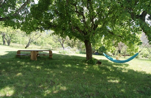 Entrepierres Cottage | Cottage rental in Entrepierre, in the Haute-Provence Alps, old farm for 10