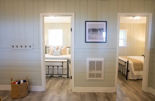 Muskegon Condo | Cottage Retreat Scenic Drive Resort 5