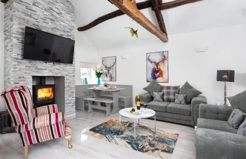 Hethersgill House | Cottage - Sleeps 4 hot tub & pet friendly