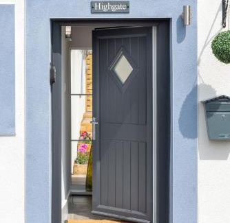 Hethersgill House | Cottage - Sleeps 4 hot tub & pet friendly