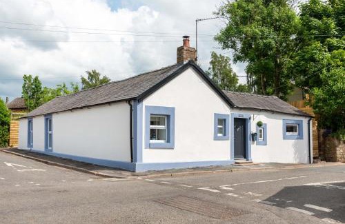Hethersgill House | Cottage - Sleeps 4 hot tub & pet friendly