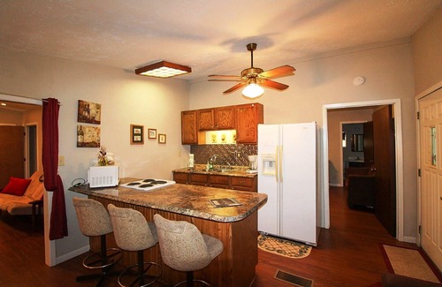 Negreet Cottage | Cottage*Sleeps 6**LakeView With Dock*CHECK US OUT
