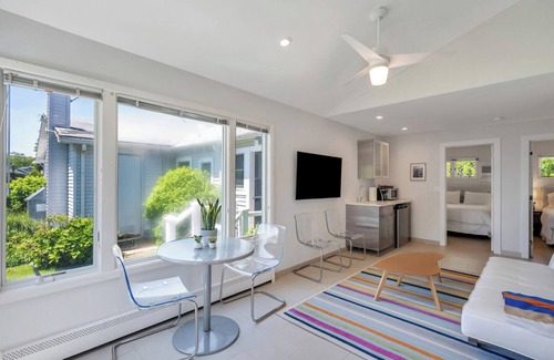 Hampton Bays House | Cottage Suite in Boutique Hotel, Heart of Hampton Bays, Waterfront.