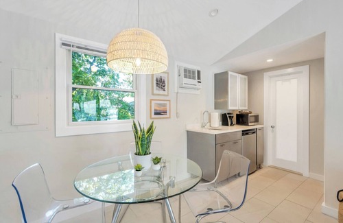 Hampton Bays House | Cottage Suite in Boutique Hotel, Heart of Hampton Bays, Waterfront.