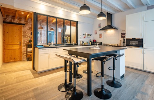 Loches Cottage | Cottage-Superior-Ensuite with Shower-JEANNE D'ARC