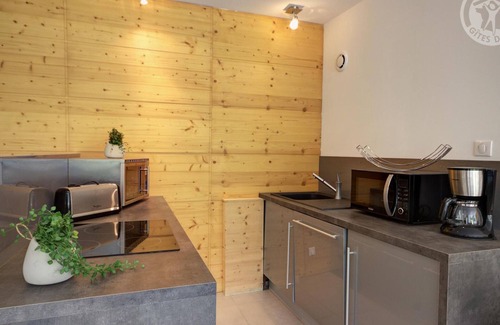 Saint-Genest-Malifaux Cottage | Cottage with Spa and Terrace in the Heart of Pilat