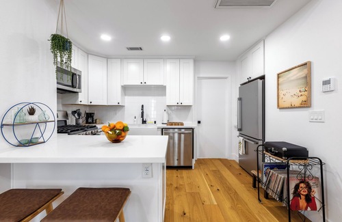 Elysian Heights Cottage | Cottage w/Private Patio ~ Cozy & Pet Friendly