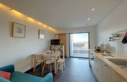 Gavres House | Cottage with direct beach access, 4/5 sleeps, wifi - Gâvres