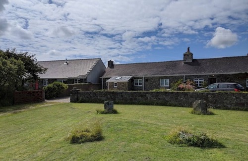 St Brides Cottage | Cottage with games room (near Solva & St.David's)