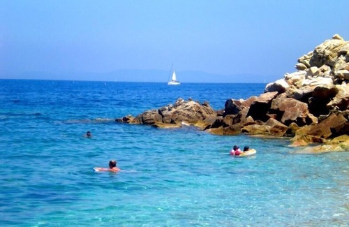 Vasia House | Cottage with garden, flooded with natural light, 2 bedrooms, Internet Free!