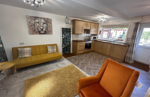 Cottingham Apartment | CottinghamDetachedProp/KingBed/Tv/Wifi
