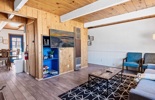 Peter Pan Cabin | CottonTail Cottage - This cabin has tons of Big Bear Charm and is a perfect mountain getaway!