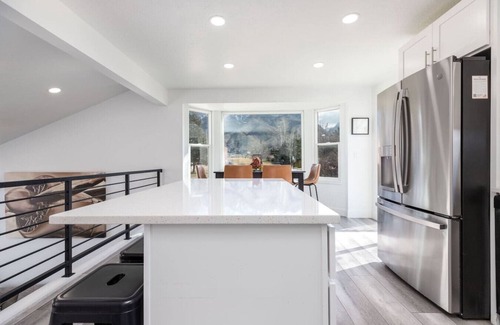 Sandy Apartment | Cottonwood Basecamp-Game Room, 6TVs, Near Canyons!