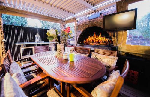 Bloemfontein House | Cottonwood Guesthouse Oasis