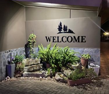 Bloemfontein House | Cottonwood Guesthouse Oasis