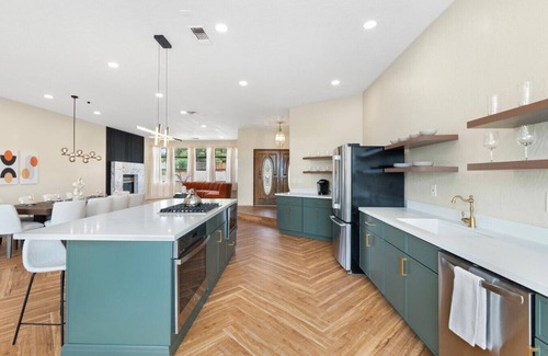 Cottonwood House | Cottonwood Paradise: Luxe Home w/Pool-Expansive Epic Views!