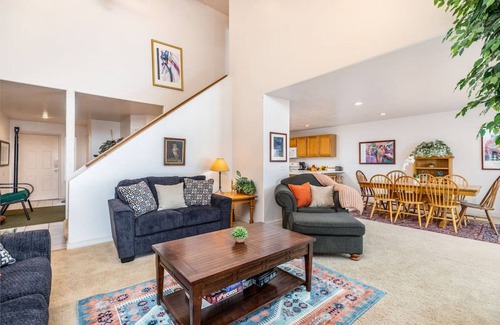Cottonwood Heights Villa | Cottonwood Retreat Near Resorts - 25% Off Ski Rntl