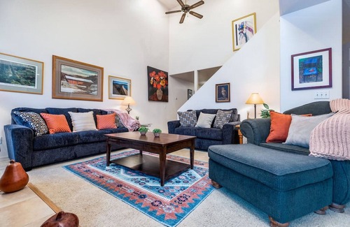 Cottonwood Heights Villa | Cottonwood Retreat Near Resorts - 25% Off Ski Rntl