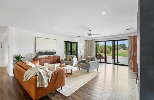 Mansfield House | Cottonwoods