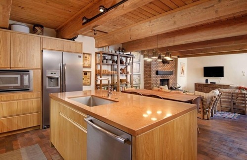 West End Condo | Cottonwoods Unit 1C | Downtown Condo with Upgraded Kitchen & Bathrooms