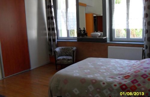 Chalon-sur-Saone Bed & Breakfast | Couette et Tartine